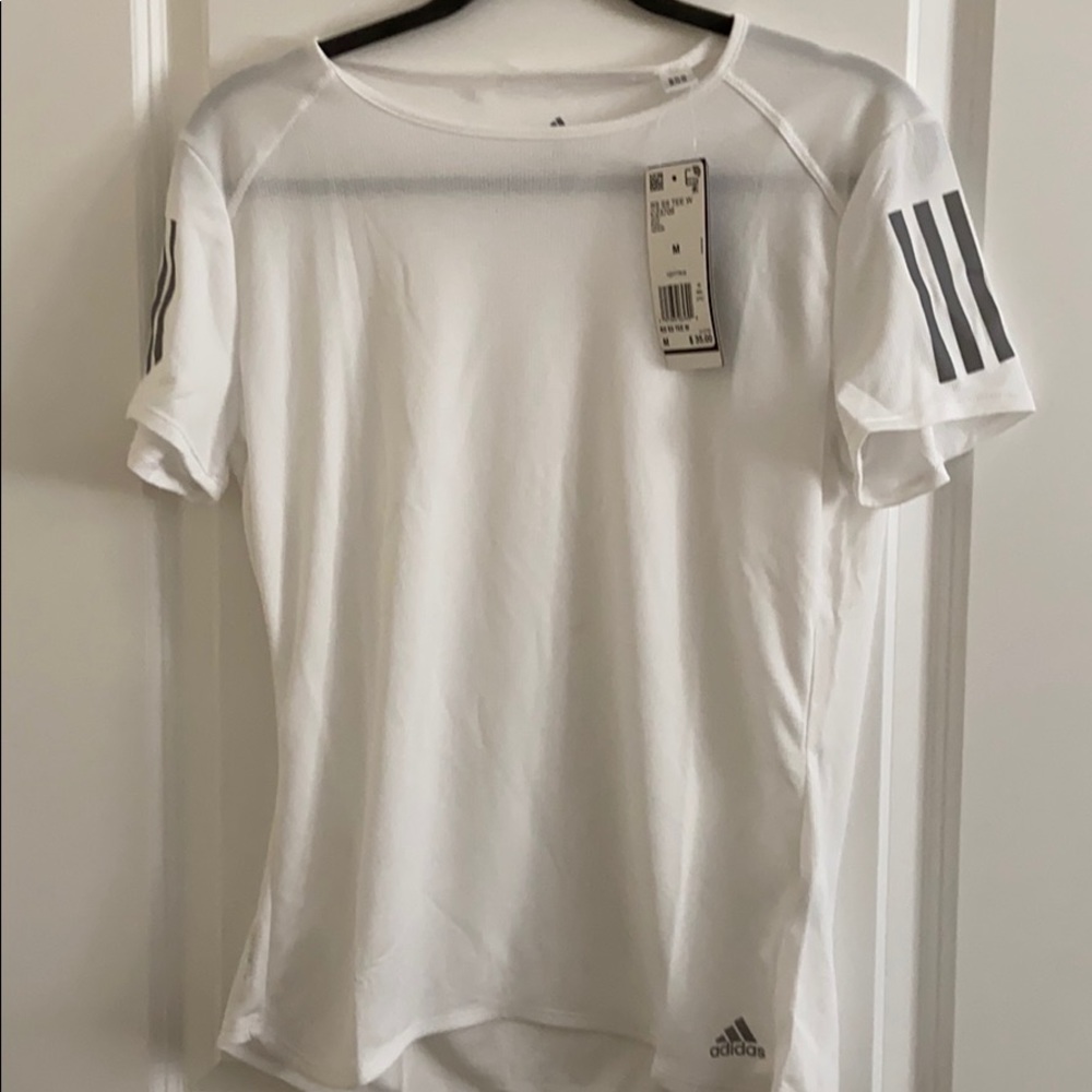 NWT Women’s Adidas Running Shirt Size M